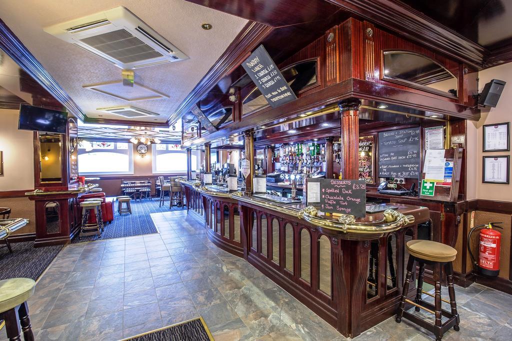 Globe Inn Тамуорт Экстерьер фото