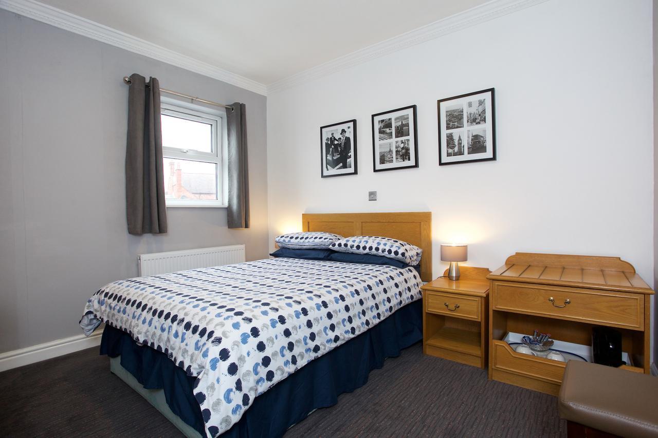Globe Inn Тамуорт Экстерьер фото